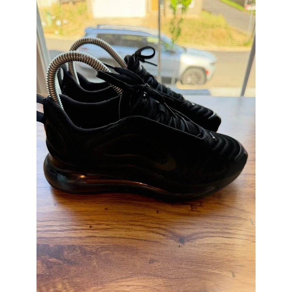 Nike Air Max 720 Triple Black Kids Sneakers AO2306-002 Sz 3Y